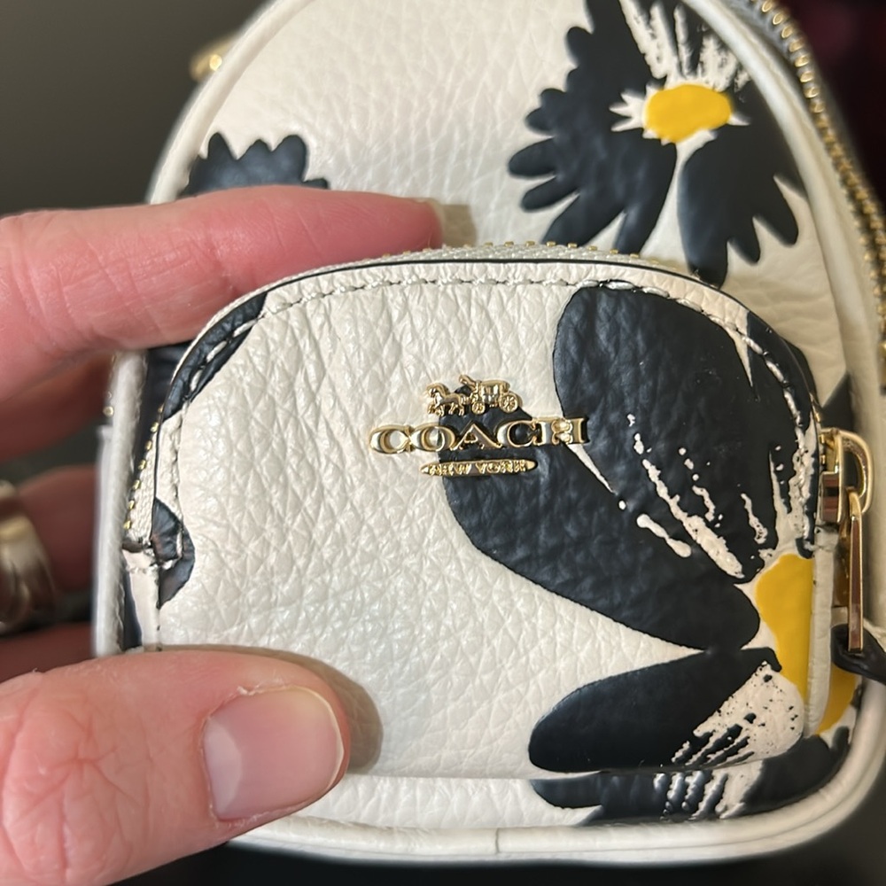 Coach NWT Mini Court Backpack Bag Charm With Floral Print - Picture 11 of 12